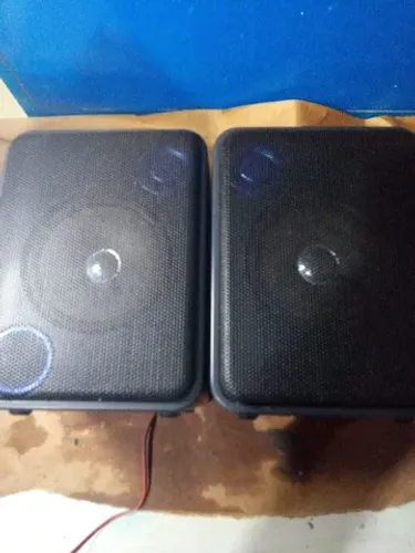 Caixas de som de boa sonoridade ambiente