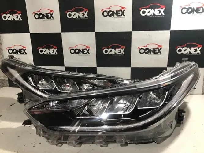 Par de Farol Yaris Modelo Novo 