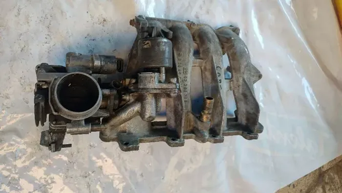 Coletor Admissão completo + TBI Corsa 16v 1.0 Usada Original