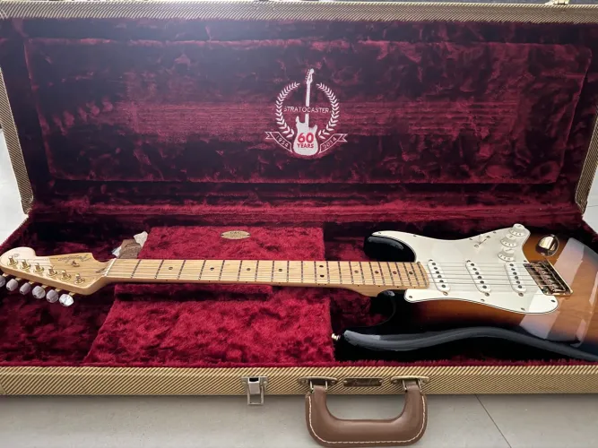 Guitarra Fender Stratocaster 60th Anniversary Commemoratuve