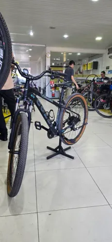 BICICLETA 29 COLLI DENVER C/ HIDRÁULICO 21V SHIMANO PRETO
