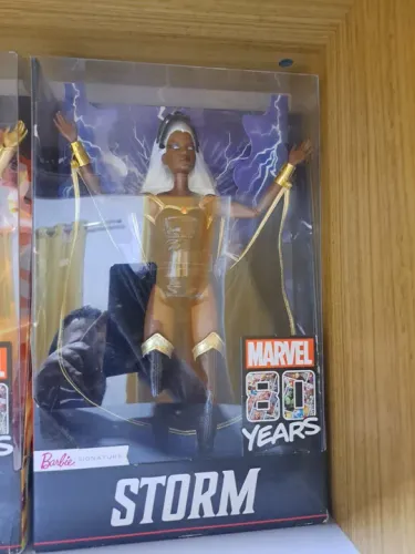 Barbie Storm Lacrada