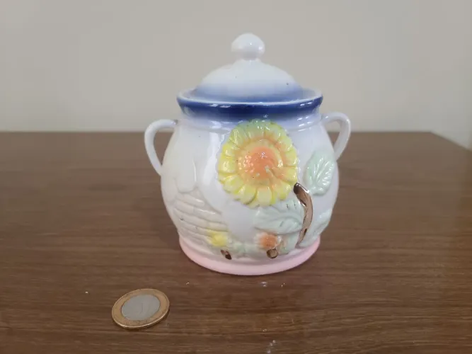 Lindo Pote / Utensílio / Vasilhas em Porcelana
