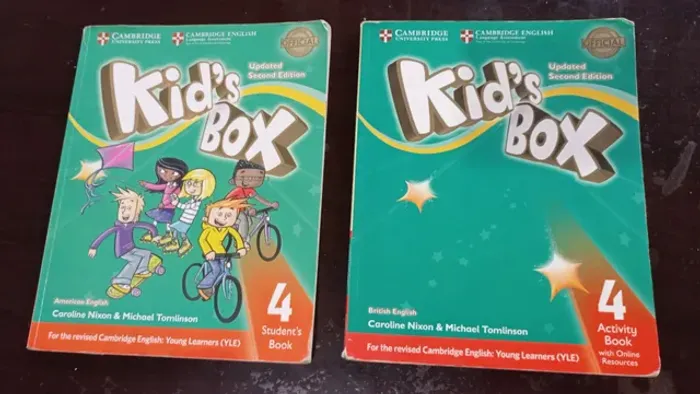 Livro de inglês kids box 4