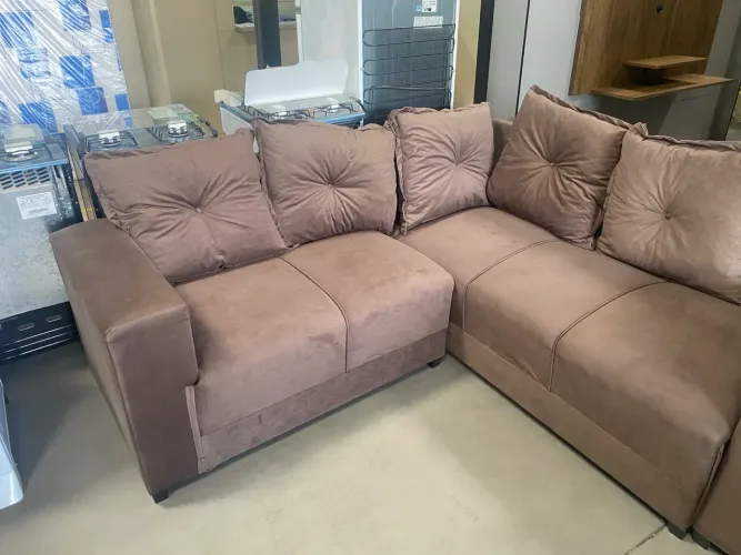 Sofá de Canto em Suede Marrom - Novo