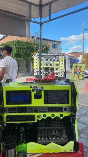 Som PAREDÃO A VENDA 
