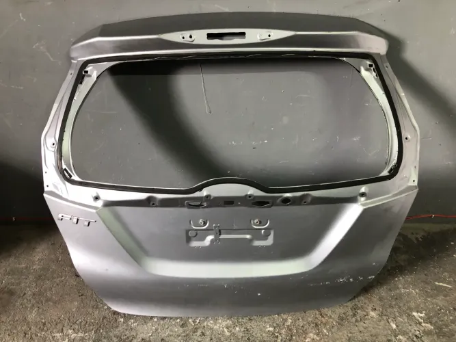 Tampa Traseira Honda Fit 2015 á 2022 Usada