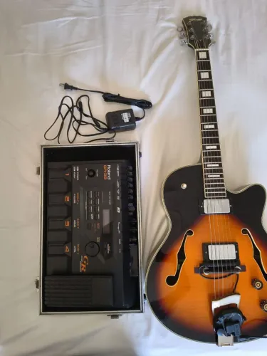 Roland gr 33 e guitarra stagg