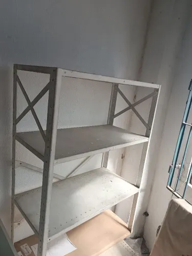 Prateleira Estante Metálica Resistente - Super Conservada