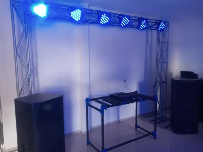 Alugue grid, iluminação e som