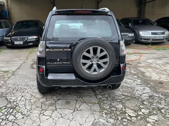 Mitsubishi Pajero TR4 2.0 Flex 16V 4X2 Aut. 2015