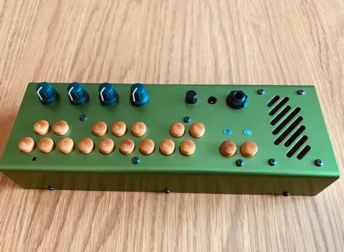 Sintetizador analógico Critter & Guitari Pocket Piano