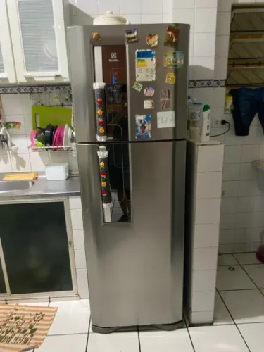 Vende-se Geladeira Electrolux