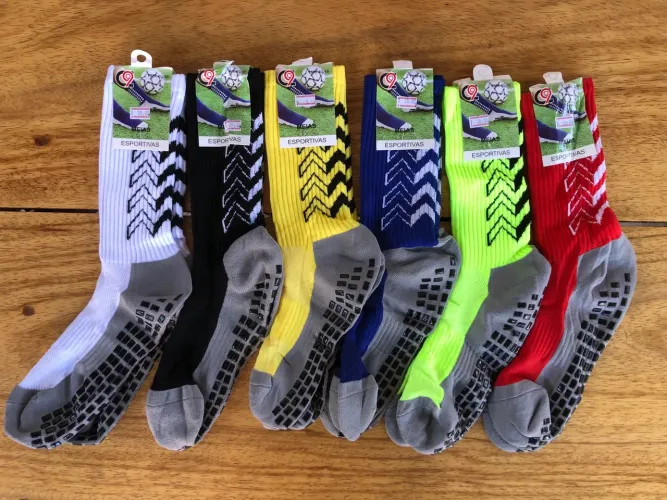 Meias Esportivas Antiderrapantes - Diversas Cores