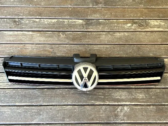 Grade frontal cromada Golf Highline MK7 2014-2017