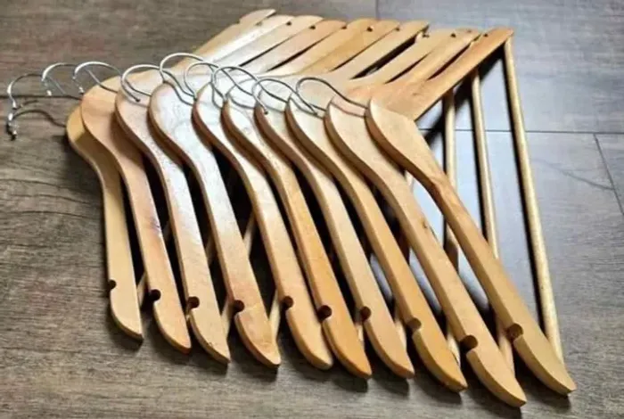 10 cabides por 70,00