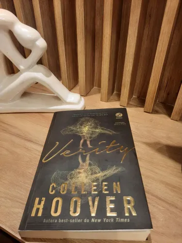 Verity - Colleen Hoover - Autora best-seller do New York Times