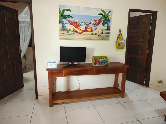 Mesa e móveis 
