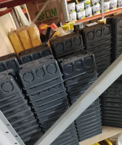 Caixas de luz 4x2 para instalação elétrica - Novas