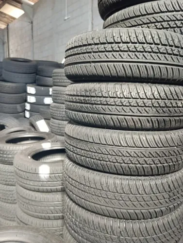 Pneu de alta performance com máxima segurança e durabilidade