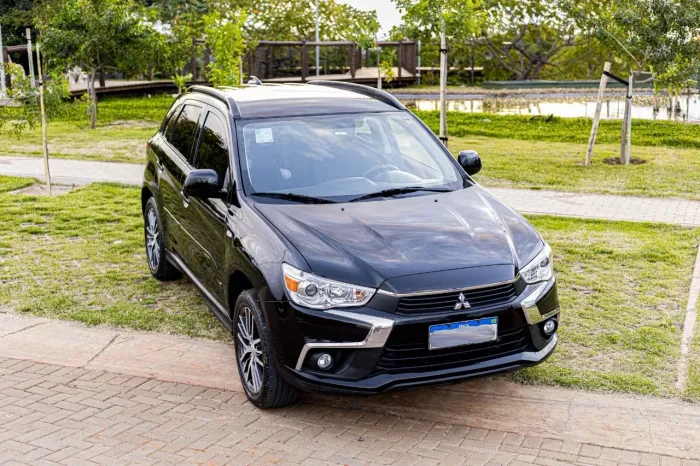 Mitsubishi ASX, 2018 - Completa, com baixo KM