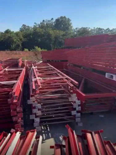 Porta Palete - lotes: Montantes de 6m, Longarinas com 2,30m - Ótimo estado - Oportunidade!