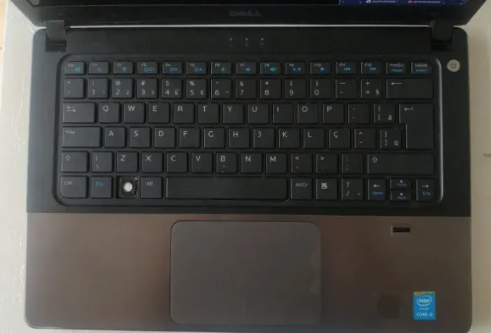 Notebook Dell Vostro 14 usado