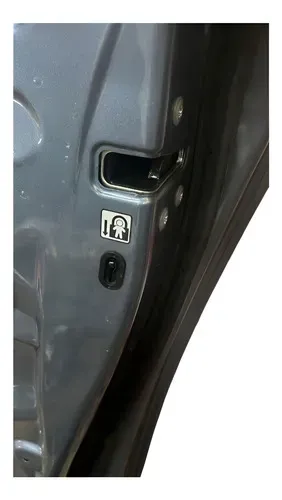 Fechadura Traseira Direita Toyota Corolla 20/25