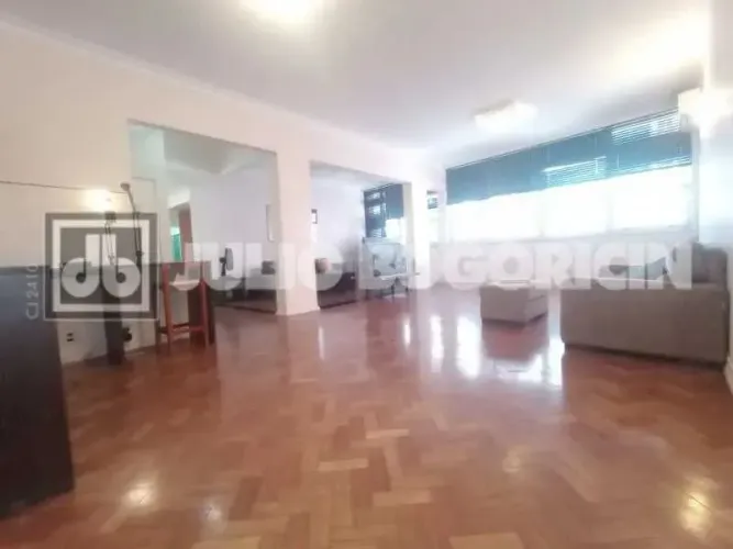 Apartamento : Padrão / Residencial / Copacabana