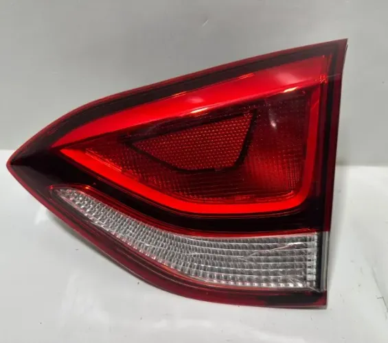 Lanterna direita Chevrolet spin 2018 2019 2020 2021 original porta mala
