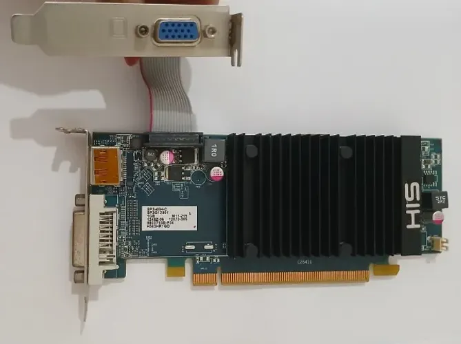 Placa de vídeo PCI-EXPRESS ATI Radeon HD 5400 Series 1gb 