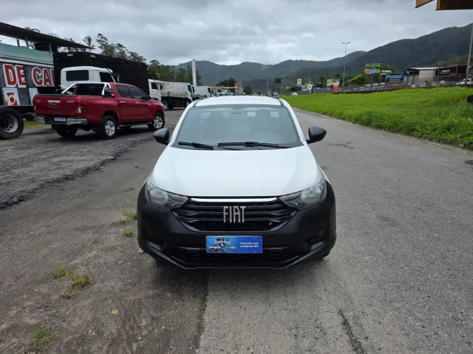 Fiat Strada modelo Endurance 1.4 Flex 8V CS Plus 2022 unico dono 