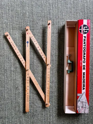 antigo pantógrafo de madeira trident 40 cm, pouquíssimo usado