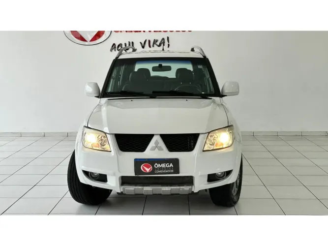 Mitsubishi Pajero TR4 2.0 Flex 16V 4X2 Aut. 2013