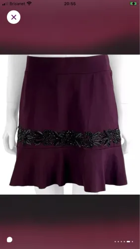 Saia preta com Detalhe pedrarias Lê Lis Blanc