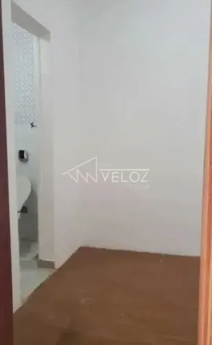 Apartamento : / Residencial / Laranjeiras