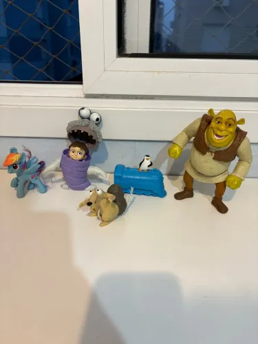 Bonecos diversos, 15,00 cada, ler descrição