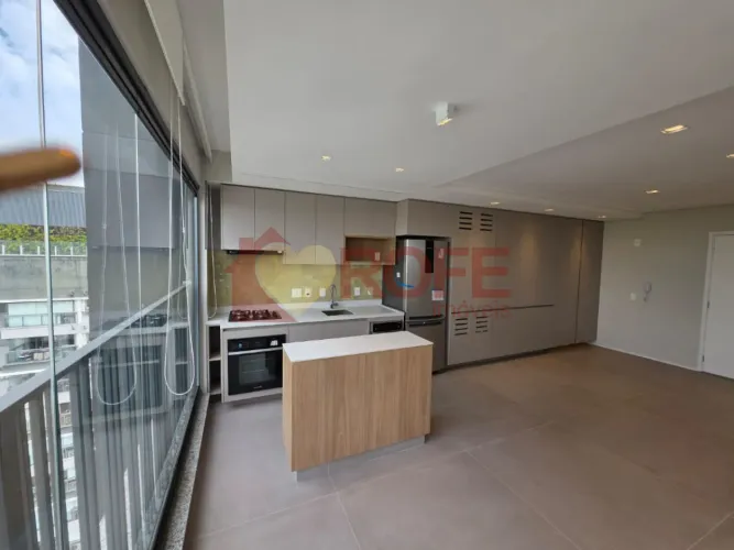 Apartamento para locação em Pinheiros com 2 quartos, sendo 1 suíte, 71m²