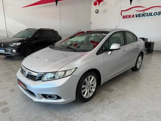 Honda Civic Sedan LXS 1.8/1.8 Flex 16V Aut. 4P 2014