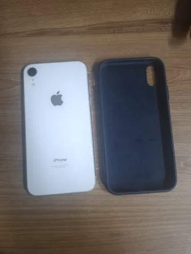 Troco IPhone XR em Samsung ou Redmi do meu interesse