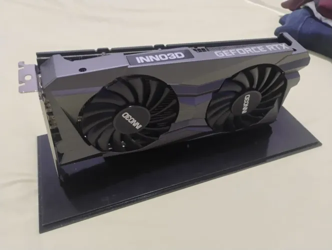 RTX 3060 INNO3D Excelente estado 