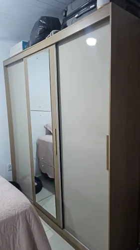 Guarda-roupa