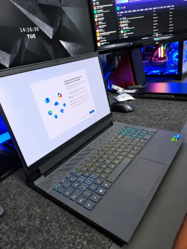 Dell G15 5530 Gamer | RTX 4050 | i5-13450HX | 16GB DDR5 | SSD 512GB | 165Hz
