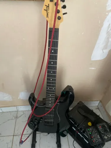 GUITARRA E AMPLIFICADOR