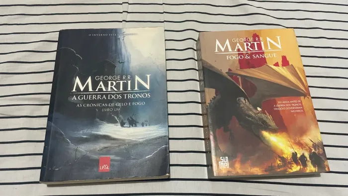 Livros A Guerra dos Tronos e Fogo & Sangue