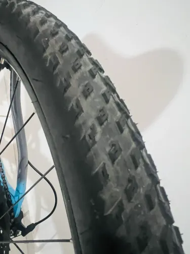 BICILETA OGGI 7.0  SHIMANO CUES + PNEU TUBLEES