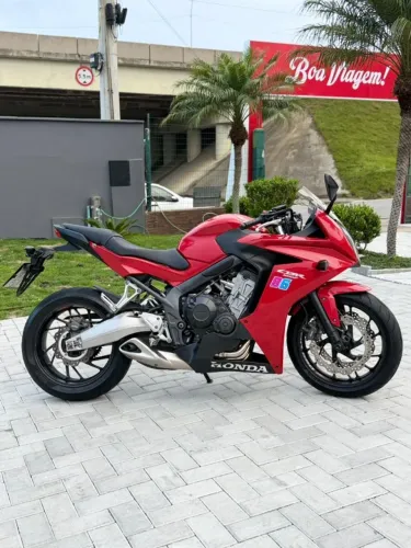 CBR 650F IMPECAVEL