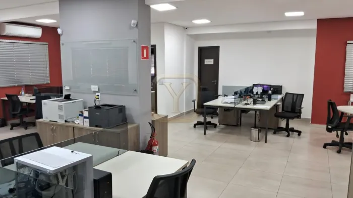 Imóvel Comercial Pronto para Clínicas e Escritórios | 10 Salas Próximo à Av. do CPA e Clín