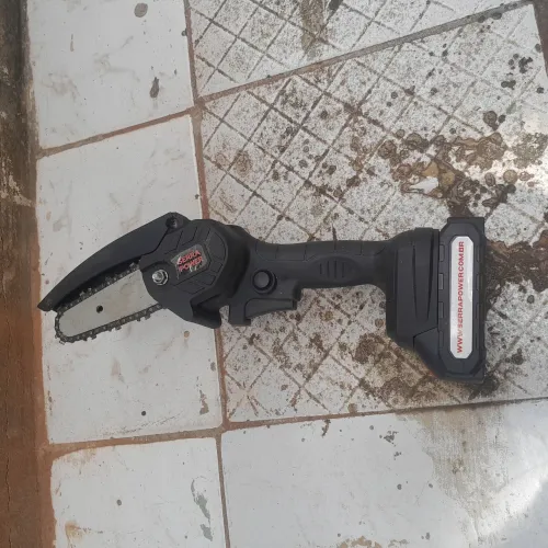 Mini serra eletrica otimo para gallos de arvores polda 