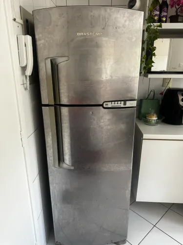 Geladeira frost Free com defeito